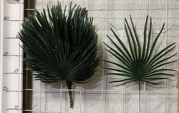 Листя Пальми пластикове