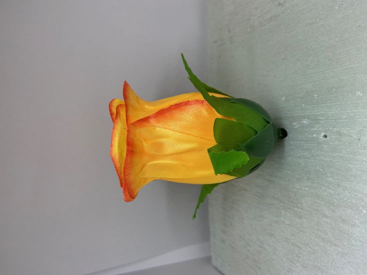 Штучні квіти Бутон Троянди V00450