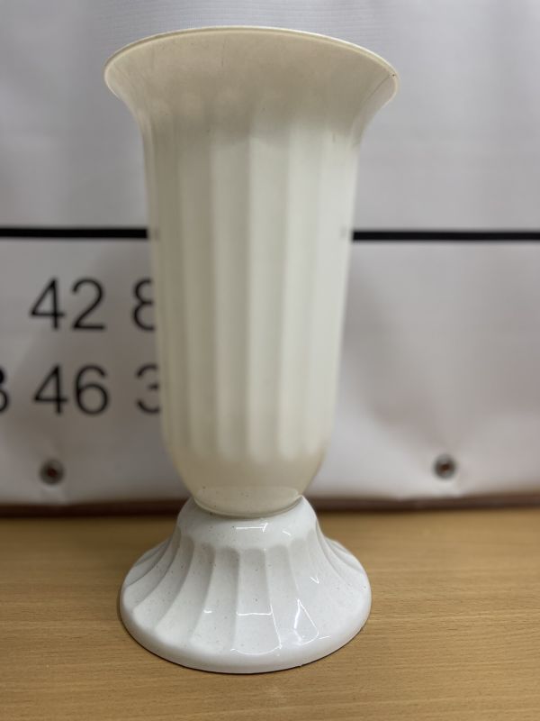 Ваза на підставці  Висота 29 см Ваза на підставці  Висота 29 см