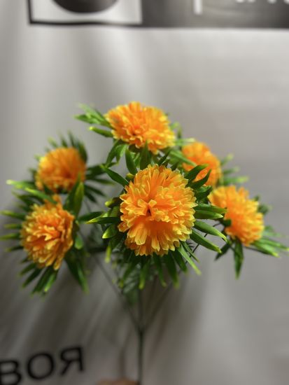 Могильні аксесуари Букет Гвоздика з листям VV000620420 6 голів